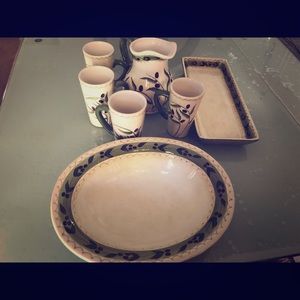 Pitcher and accessories